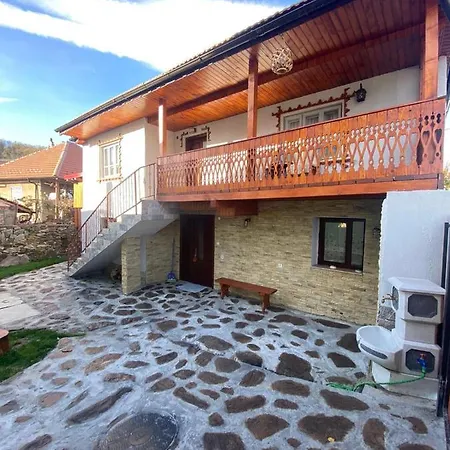 Casa *