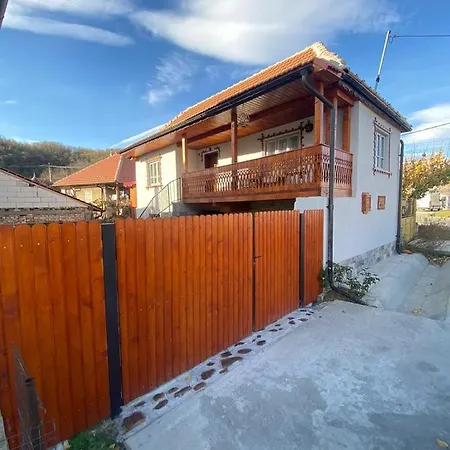Casa *